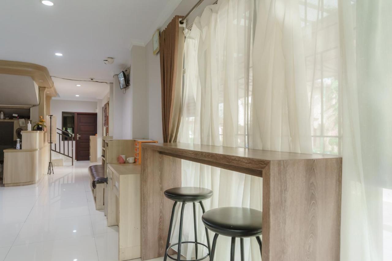 Hotel Koolkost Syariah At Taman Simprug Cikarang