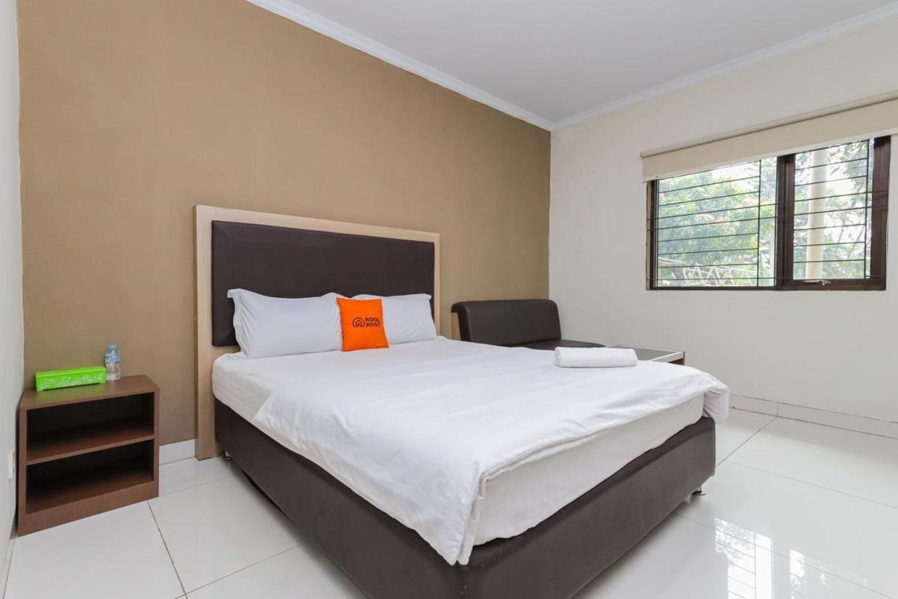 Hotel Koolkost Syariah At Taman Simprug Cikarang 2*